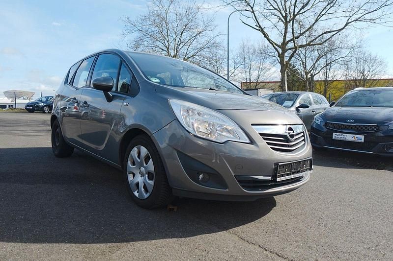 Gebraucht Opel Meriva Edition 120 PS (88 kW) 2010 Grau Van / Kleinbus