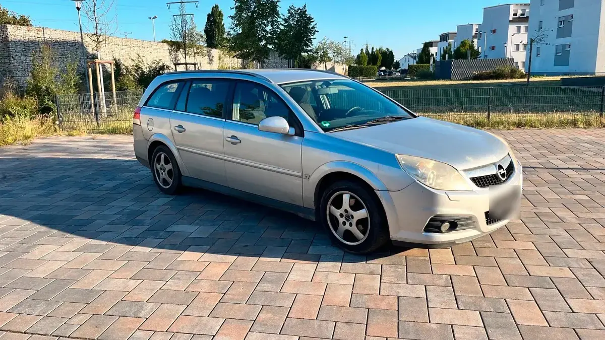 Gebraucht Opel Vectra 150 PS (110 kW) 2006 Silber Kombi
