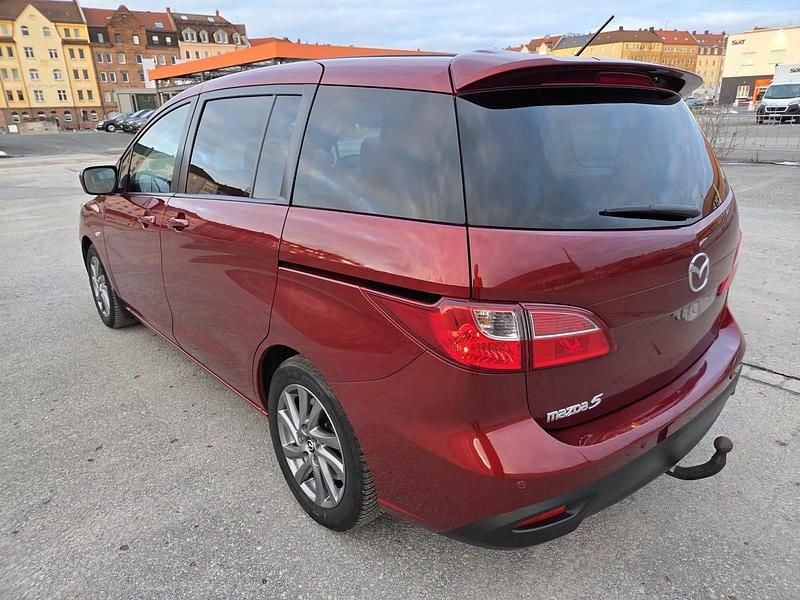 Gebraucht Mazda 5 116 PS (85 kW) 2012 Rot Van / Kleinbus