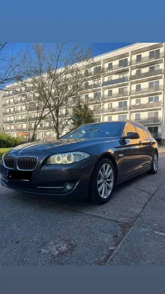Gebraucht BMW 520 Sport Line 184 PS (135 kW) 2012 Kombi