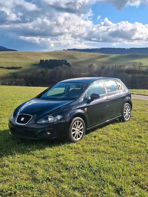 Gebraucht Seat Leon 125 PS (91 kW) 2010 Schwarz Kleinwagen