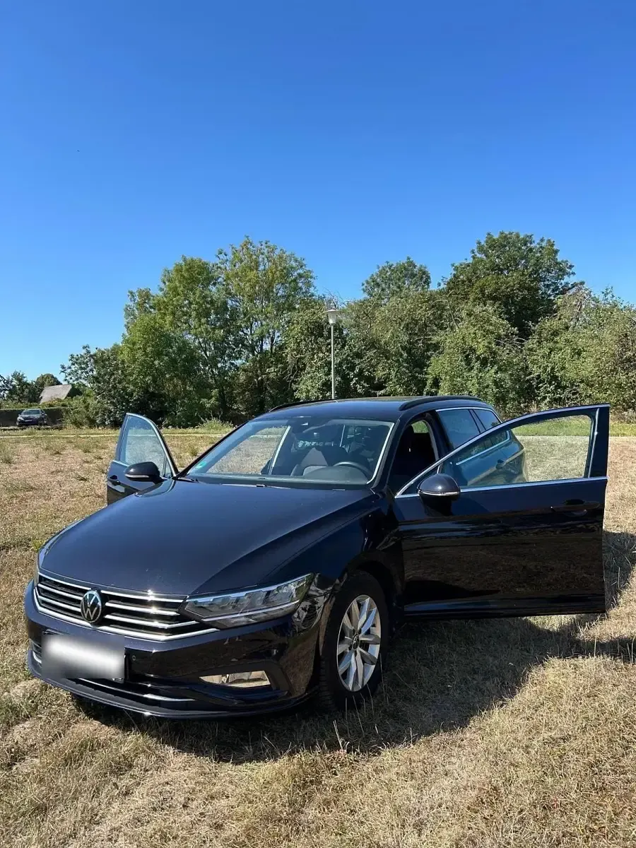 Gebraucht VW Passat 150 PS (110 kW) 2021 Schwarz Kombi
