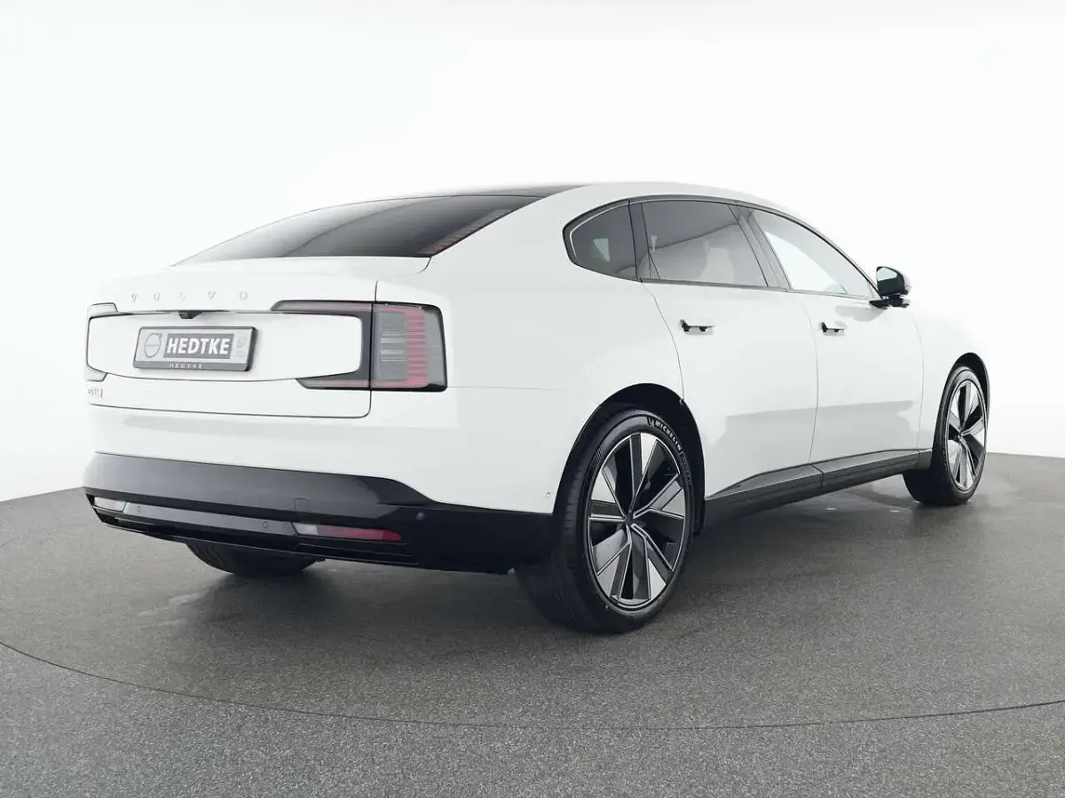 Neu Volvo ES90 Plus 244 kW (333 PS) 2026 Crystal white Limousine