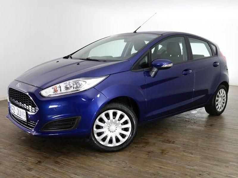 Gebraucht Ford Fiesta 82 PS (60 kW) 2016 Blau Limousine