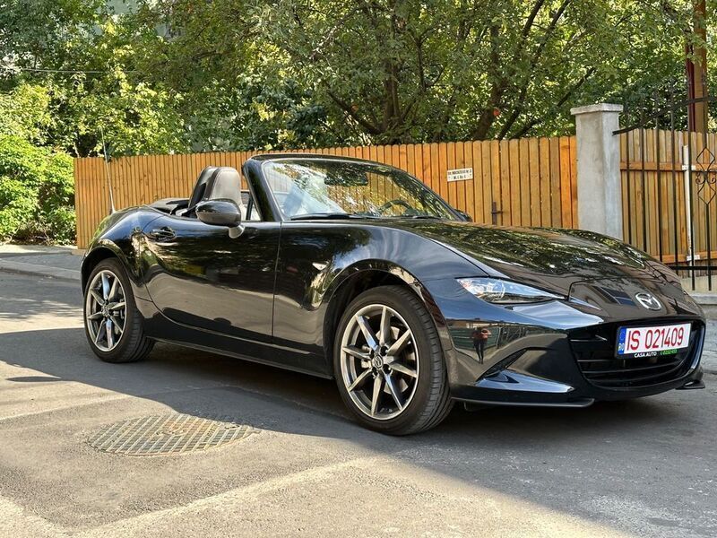 Schwarz Gebraucht 2023 Mazda MX5 Exclusive-Line Cabrio | 26.900 € (Superpreis) - Bild 1/4