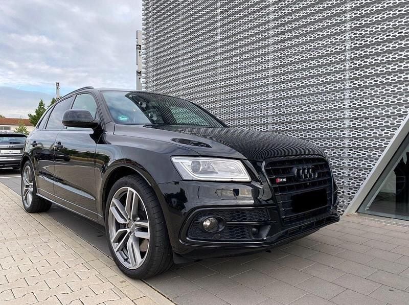 Schwarz Gebraucht 2014 Audi SQ5 Black Edition SUV | 17.890 € (Superpreis) - Bild 1/4