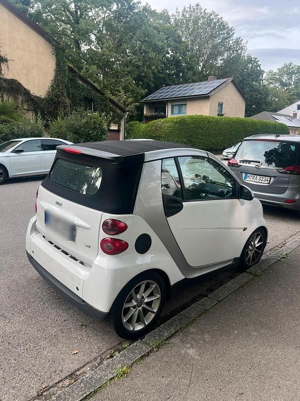 Weiß Gebraucht 2007 Smart ForTwo Cabrio Cabrio | 2.400 € (Fairer Preis) - Bild 1/4