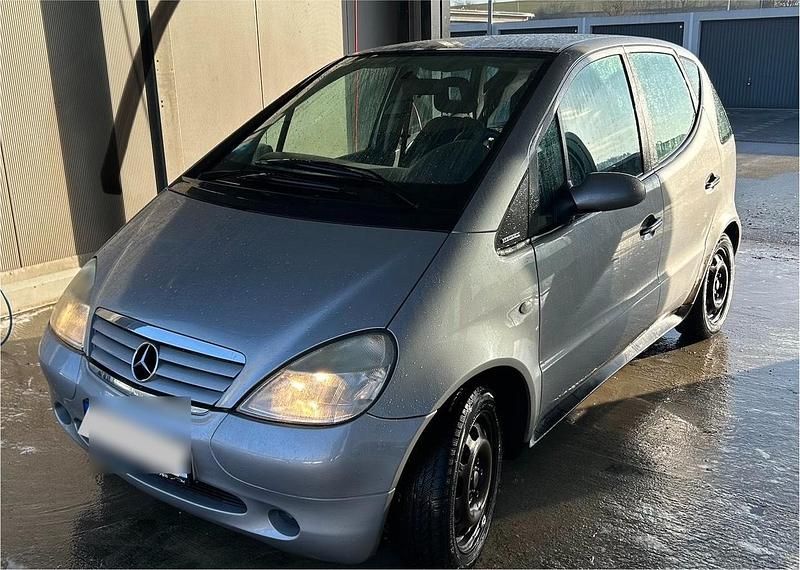 Silber Gebraucht 2000 Mercedes A160 Elegance Kleinwagen | 1.199 € (Fairer Preis) - Bild 1/4