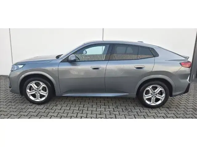 Gebraucht BMW X2 Performance 163 PS (119 kW) 2025 Grau SUV