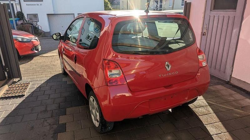 Gebraucht Renault Twingo 58 PS (42 kW) 2010 Rot Kleinwagen