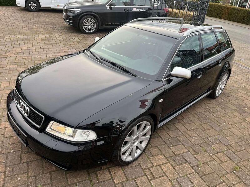 Schwarz Gebraucht 2001 Audi RS4 Kombi | 49.900 € (Guter Preis) - Bild 1/4