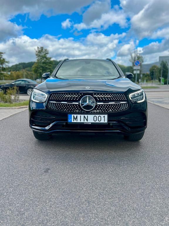 Schwarz Gebraucht 2020 Mercedes GLC300 SUV | 27.500 € (Superpreis) - Bild 1/4
