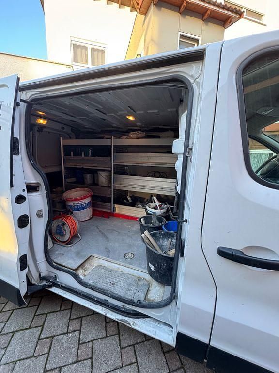 Gebraucht Opel Vivaro 95 PS (69 kW) 2017 Weiß Van / Kleinbus