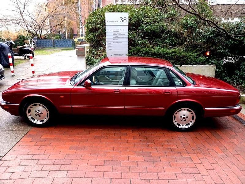 Carnivalred (metallic) Gebraucht 1996 Jaguar XJ Limousine | 13.990 € (Teuer) - Bild 1/4