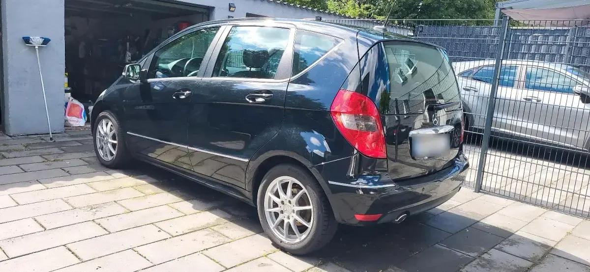 Gebraucht Mercedes A180 Avantgarde 109 PS (80 kW) 2012 Schwarz Kleinwagen