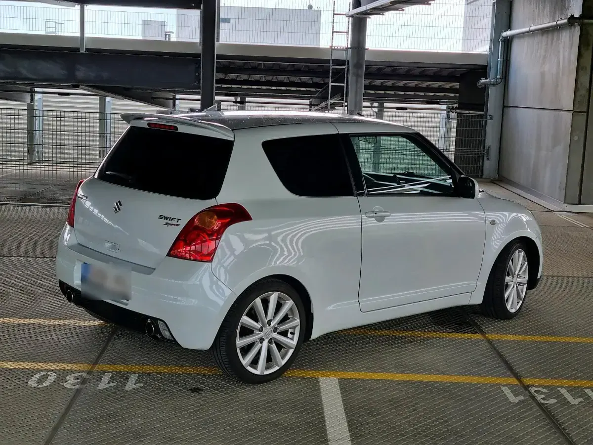 Gebraucht Suzuki Swift Sport 125 PS (91 kW) 2010 Weiß Kleinwagen