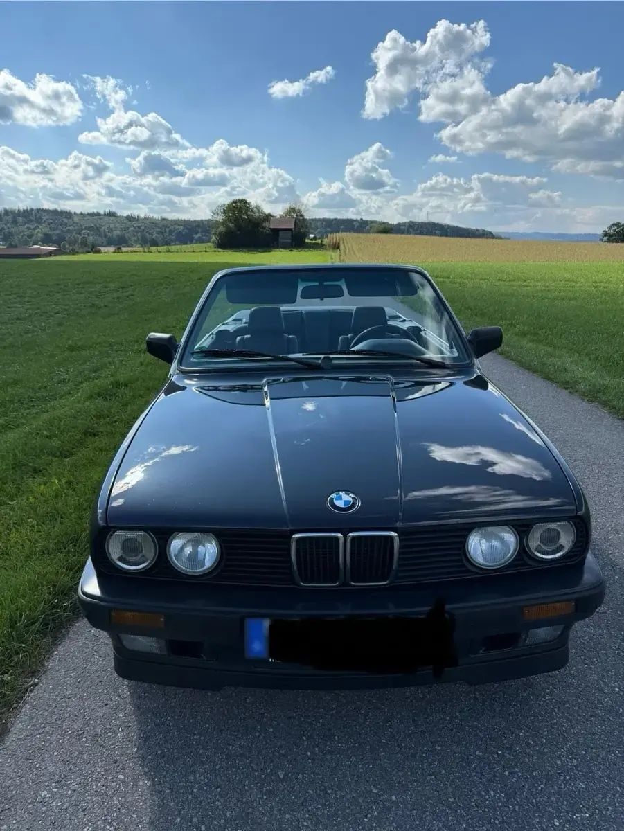 Gebraucht BMW 318 Cabriolet 113 PS (83 kW) 1993 Schwarz Cabrio