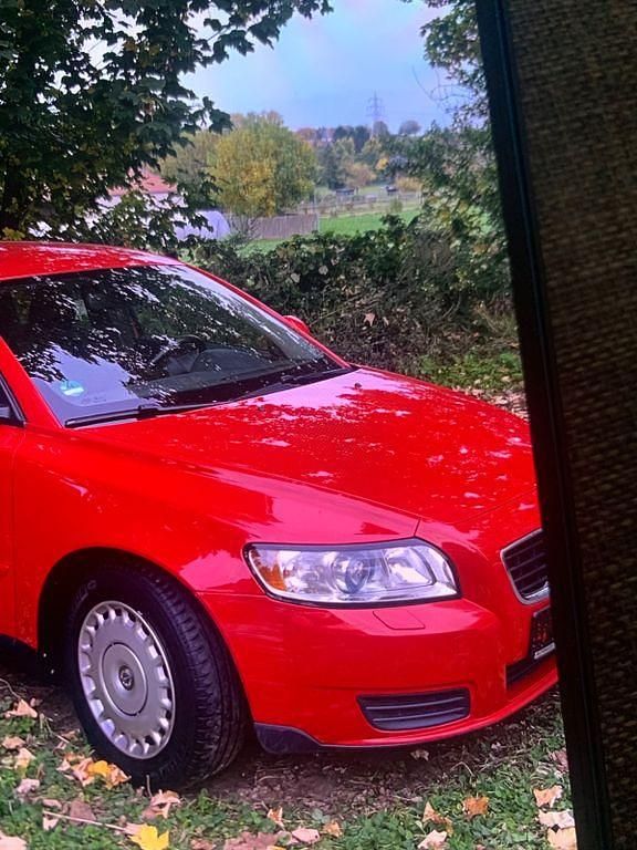 Gebraucht Volvo V50 109 PS (80 kW) 2009 Rot Kombi