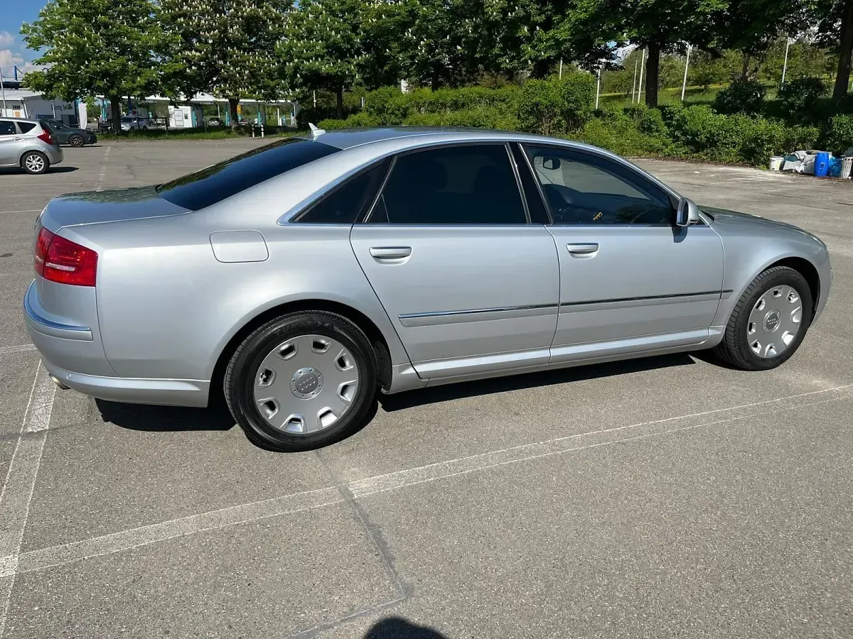 Gebraucht Audi A8 240 PS (176 kW) 2009 Silber Limousine