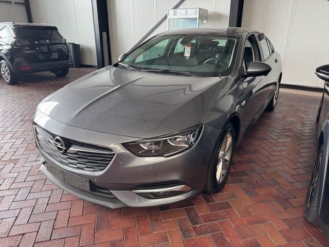 Grau Gebraucht 2017 Opel Insignia Edition Limousine | 12.000 € (Fairer Preis) - Bild 1/4