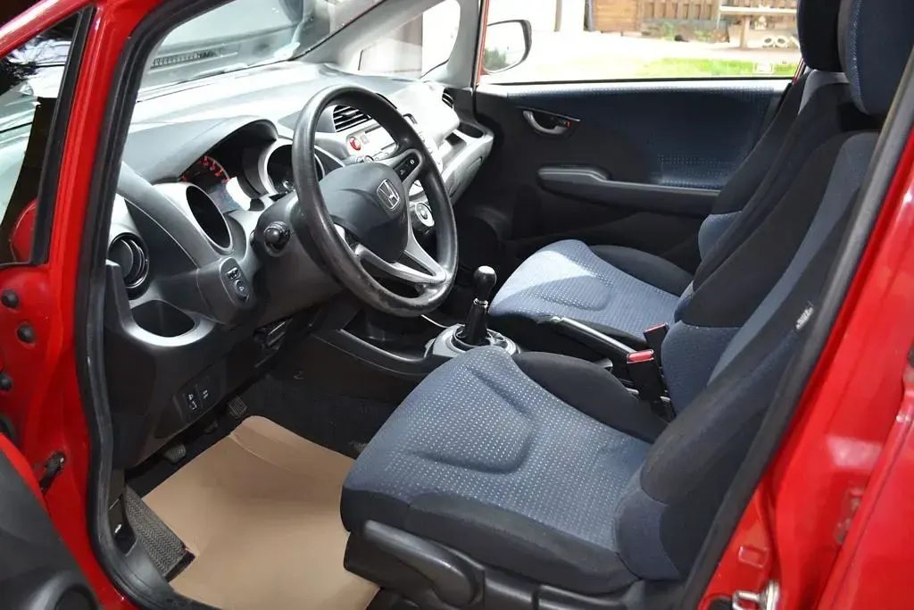 Gebraucht Honda Jazz Trend 90 PS (66 kW) 2009 Rot Kleinwagen