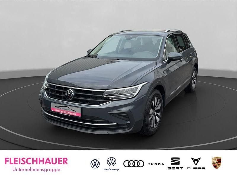 Grau Gebraucht 2024 VW Tiguan Move SUV | 31.490 € (Superpreis) - Bild 1/4
