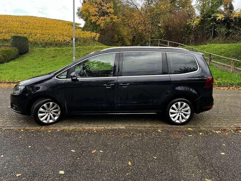 Schwarz Gebraucht 2019 Seat Alhambra Van / Kleinbus | 19.800 € (Superpreis) - Bild 1/4