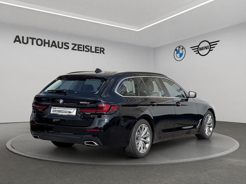 Gebraucht BMW 520 190 PS (139 kW) 2023 Schwarz ii Kombi