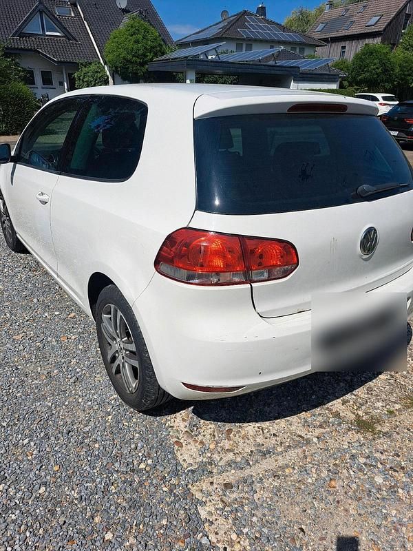 Weiß Gebraucht 2009 VW Golf VI Limousine | 1.990 € (Superpreis) - Bild 1/4