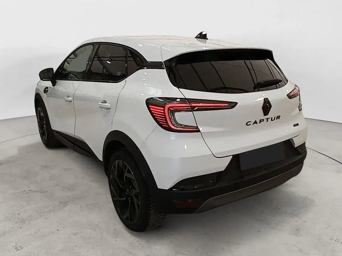 Gebraucht Renault Captur Esprit Alpine 94 PS (69 kW) 2025 Blanc nacre SUV