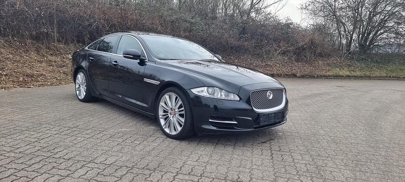 Gebraucht Jaguar XJ 275 PS (202 kW) 2010 Schwarz Limousine