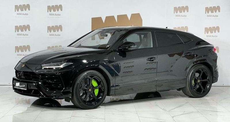 Schwarz Gebraucht 2022 Lamborghini Urus SUV | 261.999 € (Etwas zu teuer) - Bild 1/4