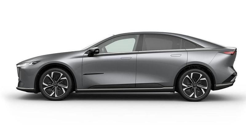 Neu Mazda 6e Takumi-Line 189 kW (258 PS) 2026 Grau Limousine