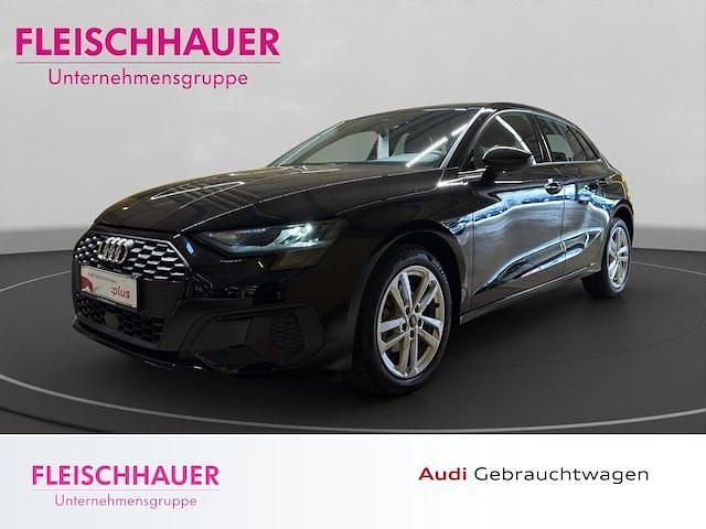 Brillantschwarz Gebraucht 2024 Audi A3 Ambiente | 28.990 € (Fairer Preis) - Bild 1/4