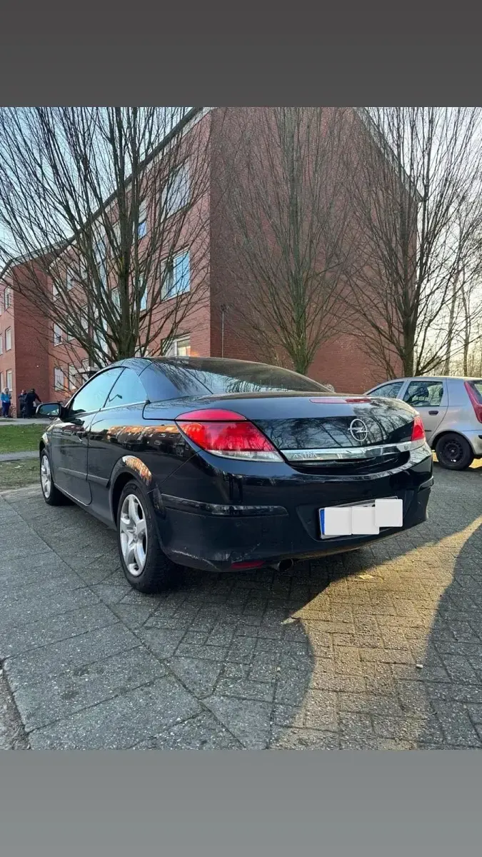 Gebraucht Opel Astra 140 PS (102 kW) 2006 Schwarz Cabrio