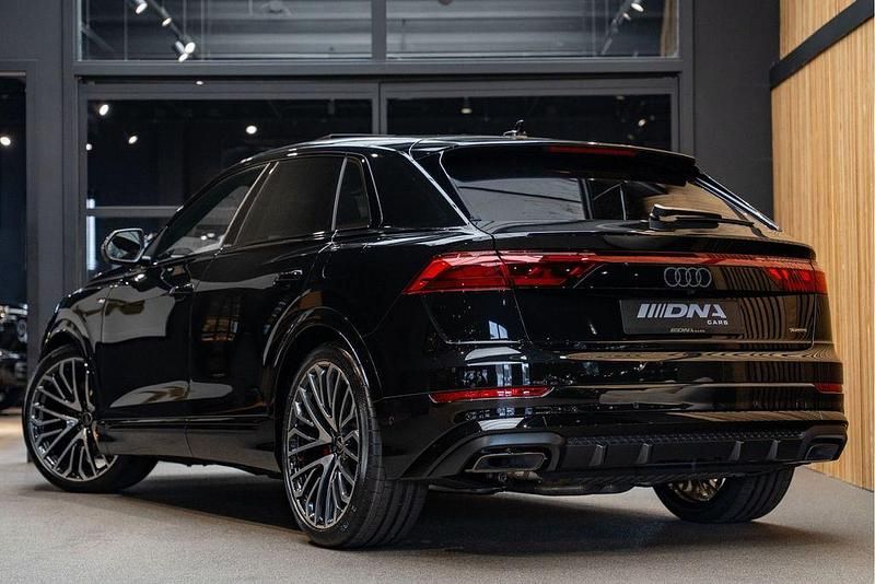 Neu Audi Q8 Competition 462 PS (339 kW) 2026 Schwarz SUV