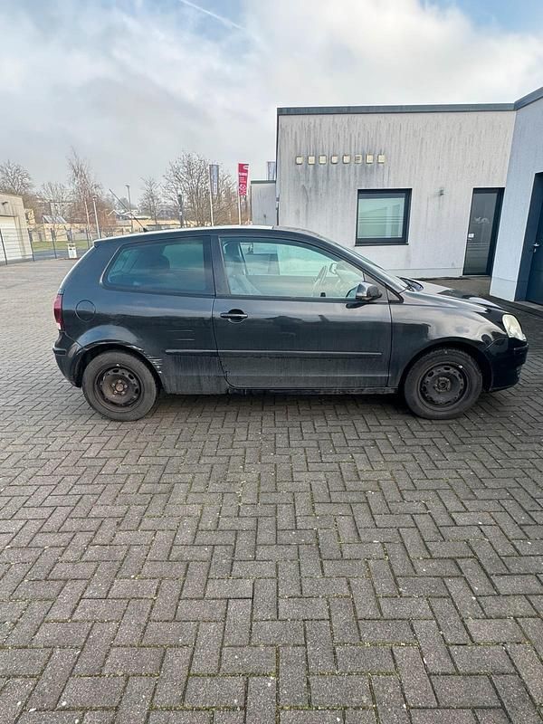 Gebraucht VW Polo 60 PS (44 kW) 2009 Schwarz Kleinwagen