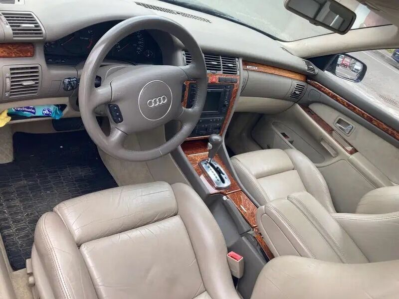 Gebraucht Audi A8 Sport 193 PS (141 kW) 2001 Blau Limousine