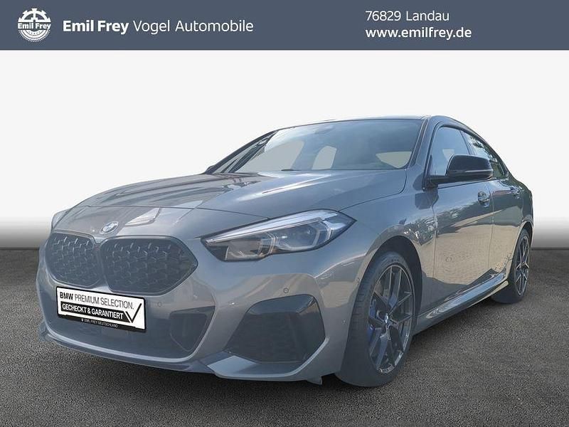 Grau Gebraucht 2023 BMW M235 Performance Limousine | 37.990 € (Etwas zu teuer) - Bild 1/3