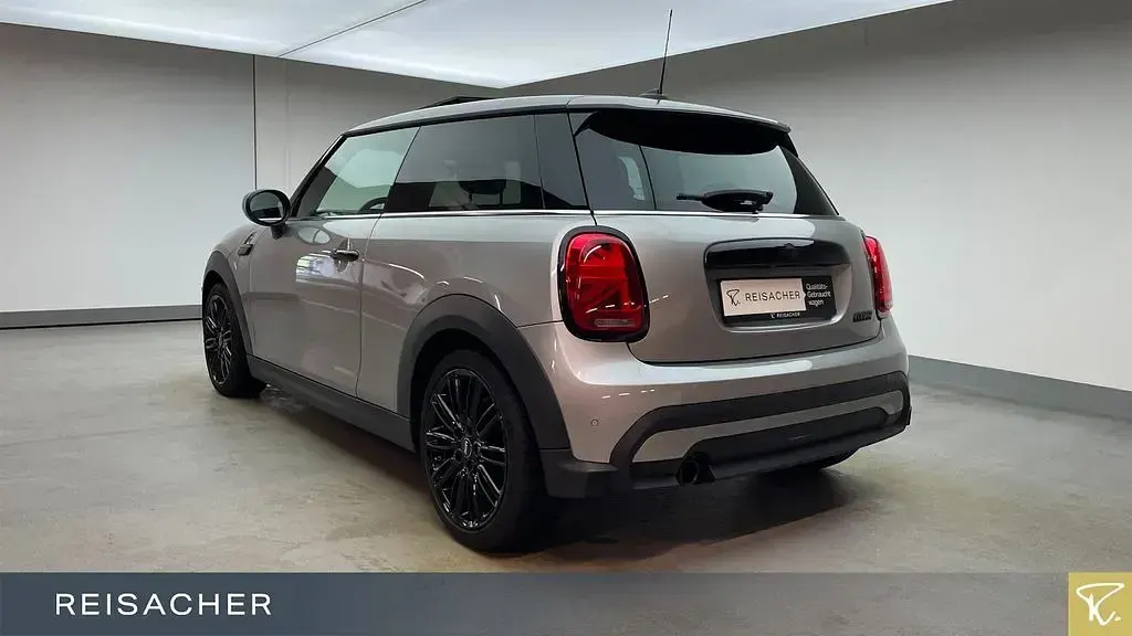 Gebraucht Mini Cooper Classic 136 PS (100 kW) 2023 Silber Kleinwagen