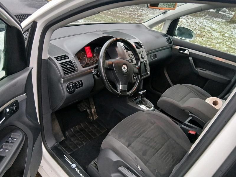 Gebraucht VW Touran 170 PS (125 kW) 2008 Weiß Van / Kleinbus