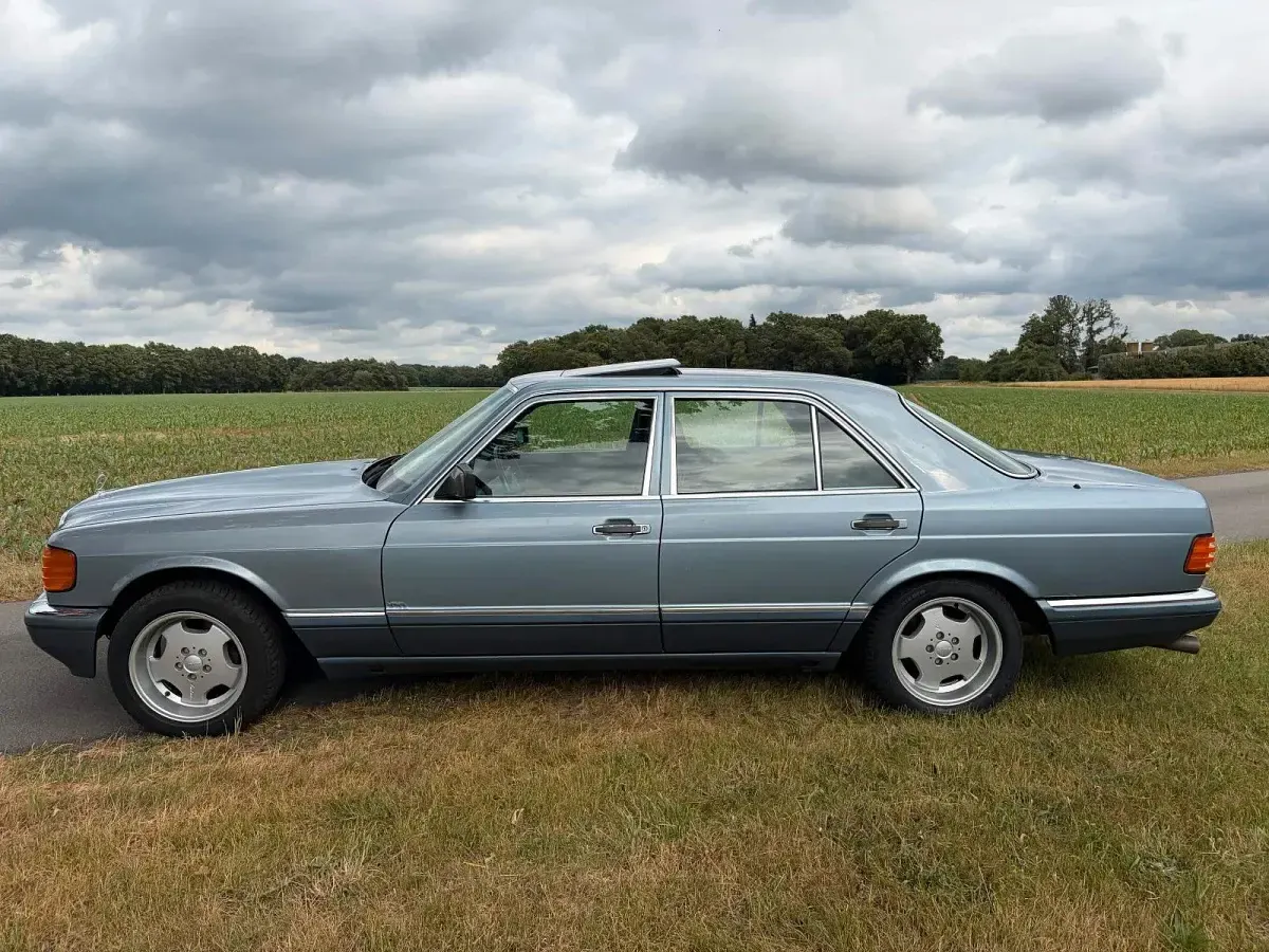 Gebraucht Mercedes S300 180 PS (132 kW) 1990 Blau Limousine