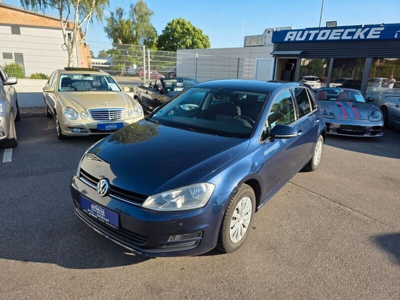 Gebraucht VW Golf VII Trendline 105 PS (77 kW) 2013 Blau Kleinwagen