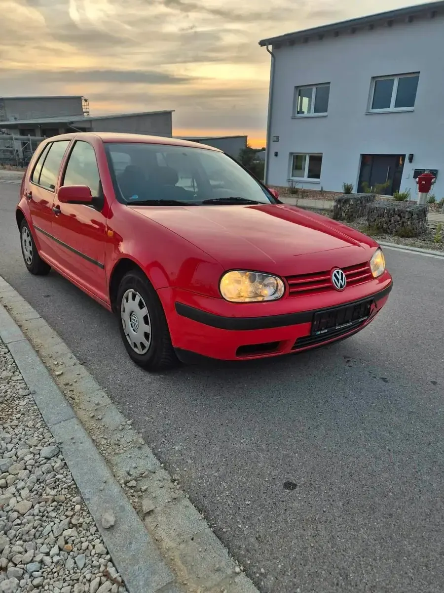 Gebraucht VW Golf III 75 PS (55 kW) 1999 Rot Kleinwagen
