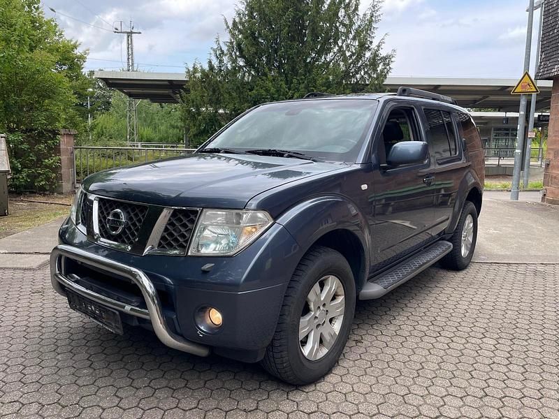 Grau Gebraucht 2007 Nissan Pathfinder SUV | 6.999 € (Fairer Preis) - Bild 1/4