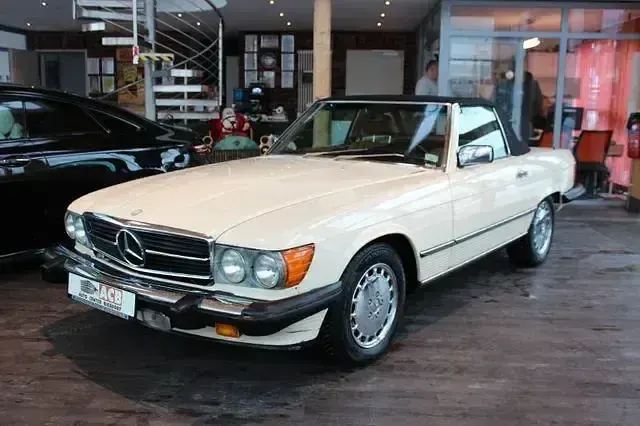 Gebraucht Mercedes 560 231 PS (169 kW) 1987 Beige Cabrio