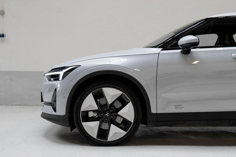 Gebraucht Polestar 2 169 kW (231 PS) 2022 Magnesium / metallic Kleinwagen