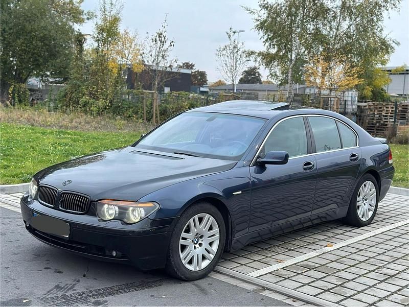 Blau Gebraucht 2002 BMW 735 Limousine | 3.200 € (Fairer Preis) - Bild 1/4