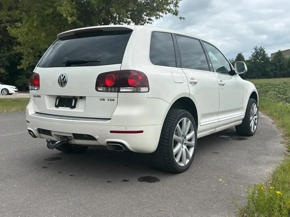 Gebraucht VW Touareg 228 PS (167 kW) 2009 Weiß SUV
