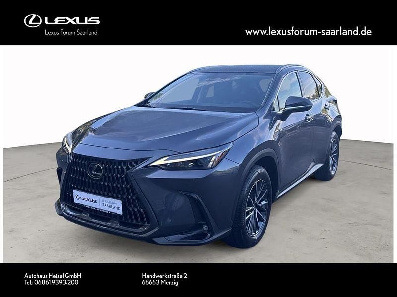 Grau Neu 2025 Lexus NX450h+ Business Edition SUV | 70.220 € - Bild 1/4